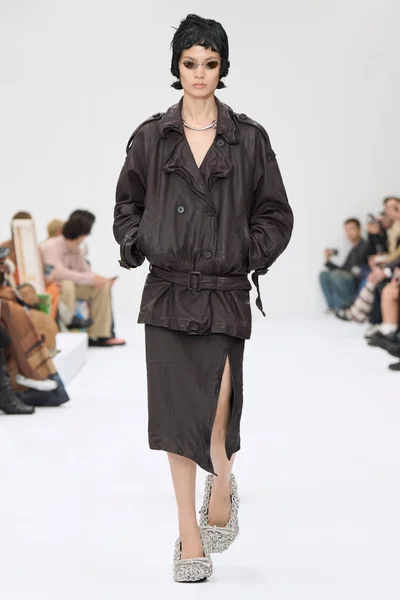 Look 24